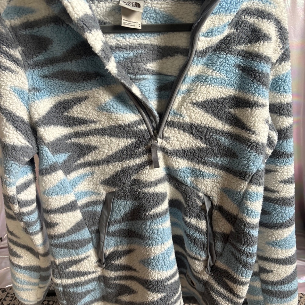 The North Face Campshire 2.0 Sherpa Pullover Hoodie Medium